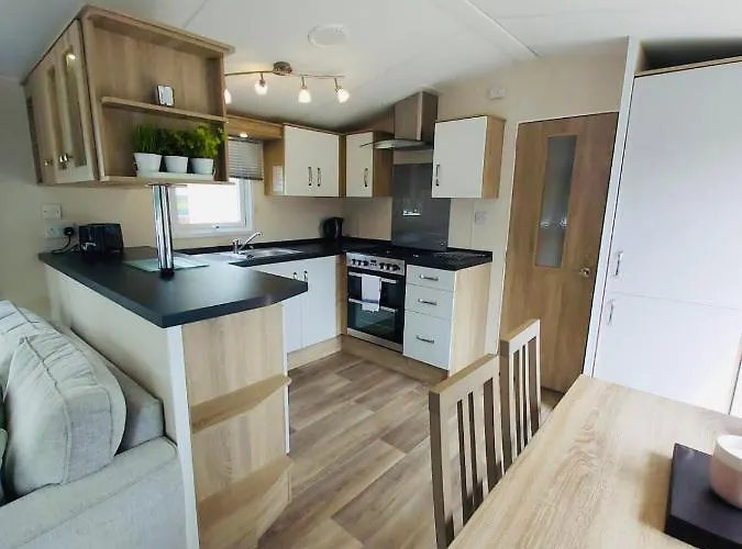 Wentbridge With Hot Tub 度假居 *